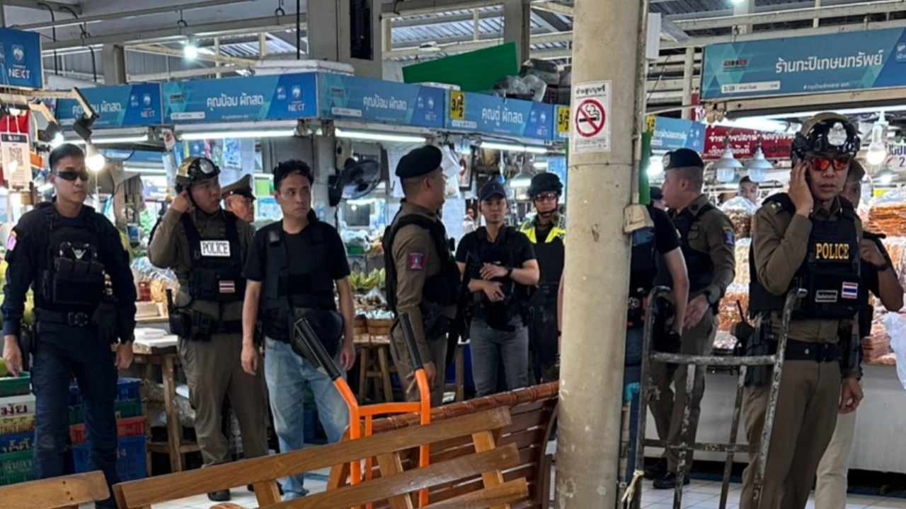 ด่วน! เกิดเหตุกราดยิงในตลาด อ.ต.ก. จตุจักร เสียชีวิต 6 ราย รวมมือปืน ตำรวจเร่งสอบสวนหาสาเหตุ