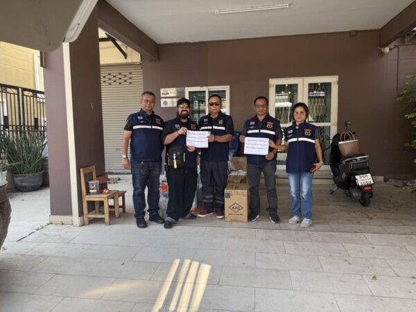 “หมู่บ้านลภาวัน 17 นนทบุรี” ช่วยผู้ประสบภัยน้ำท่วมภาคใต้ ส่งมอบให้กับ “เฉพาะกิจคชสีห์” เพื่อส่งต่อไปยังผู้ประสบภัยน้ำท่วมหาดใหญ่