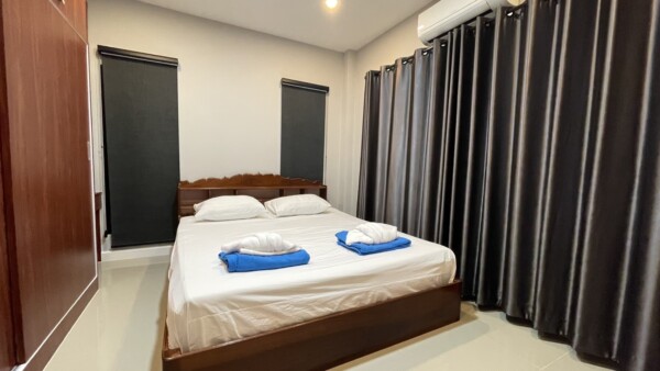 “เปิดวาร์ป! พูลวิลล่าลับสัตหีบ พักได้ทั้งแก๊ง ปิ้งย่าง คาราโอเกะ ครบ จ่ายไม่ถึงคนละพันก็เที่ยวได้!”