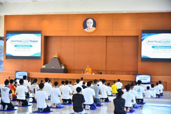 วัดพระธรรมกายหนุนค่ายผู้นำเยาวชน 29 โรงเรียน ฝึกสมาธิ-รักษาศีล ปั้นต้นแบบคนรุ่นใหม่