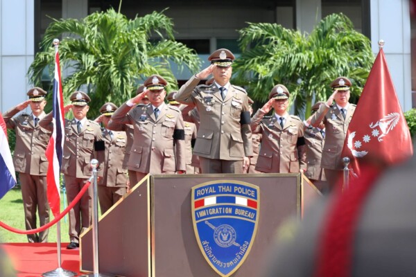 ผบ.ตร. เป็นประธานพิธีเจริญพระพุทธมนต์ เนื่องในวันคล้ายวันสถาปนาสำนักงานตรวจคนเข้าเมือง ครบรอบ 99 ปี